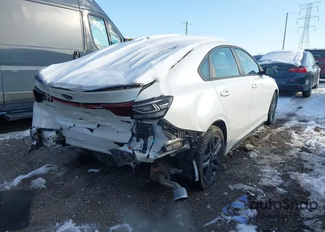 2021 Kia Forte Gt-Line из США, поврежденный, VIN 3KPF34AD0ME282275